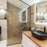 88 - Rooftop Jacuzzi & Terrace *