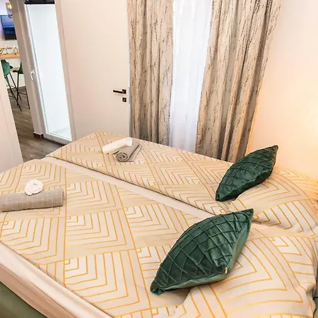 88 - Rooftop Jacuzzi & Terrace Ζαντάρ