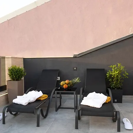 88 - Rooftop Jacuzzi & Terrace Appartement