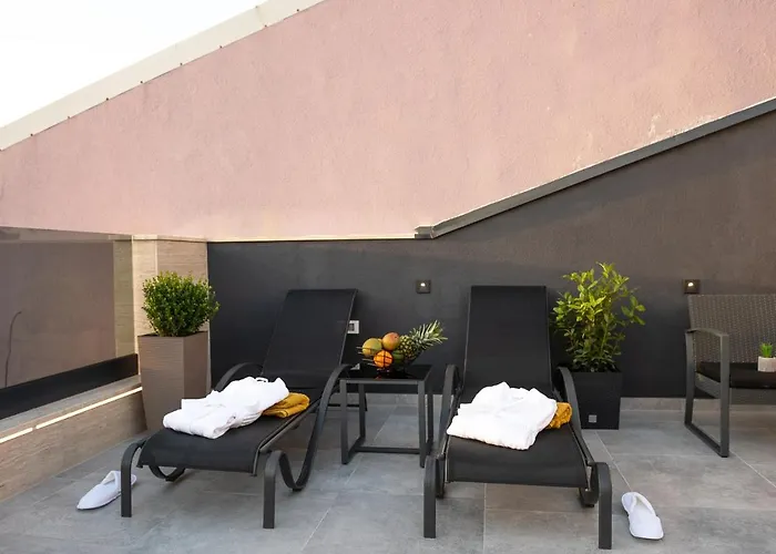 88 - Rooftop Jacuzzi & Terrace 아파트